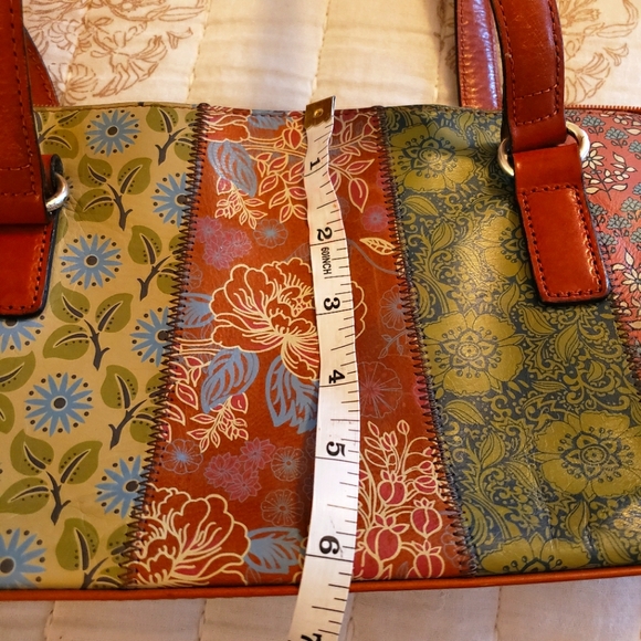 EUC set of Vintage Fossil leather patchwork shoulder bag and wallet - Picture 16 of 16